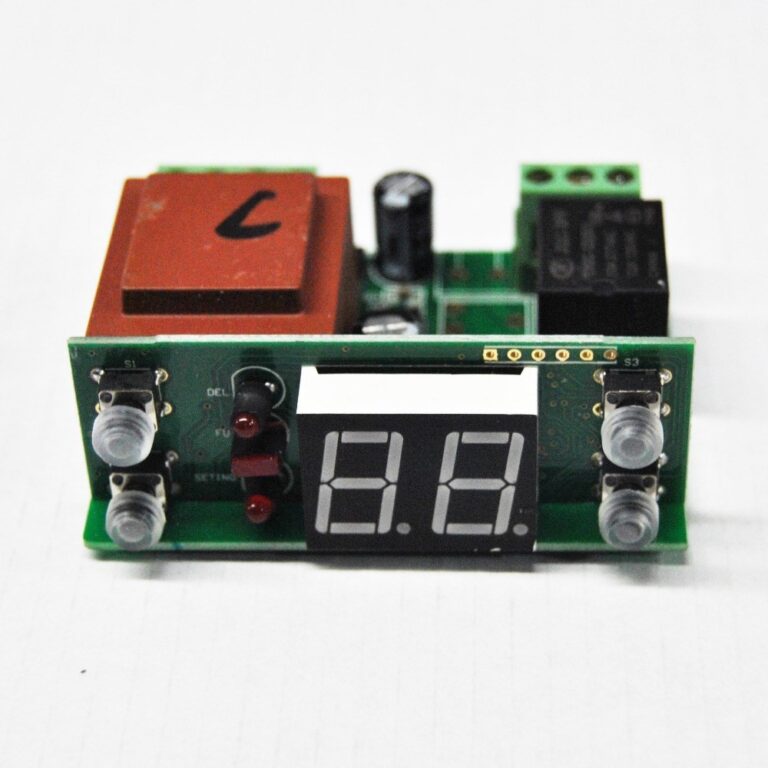 Cyfrowy termostat -40-99°C, 230V